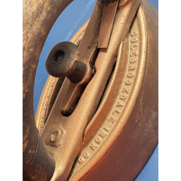 ANTIQUE Colebrookdale Iron 1 Detachable Wood Handle - Boyertown, PA  Letter C, - Picture 11 of 13